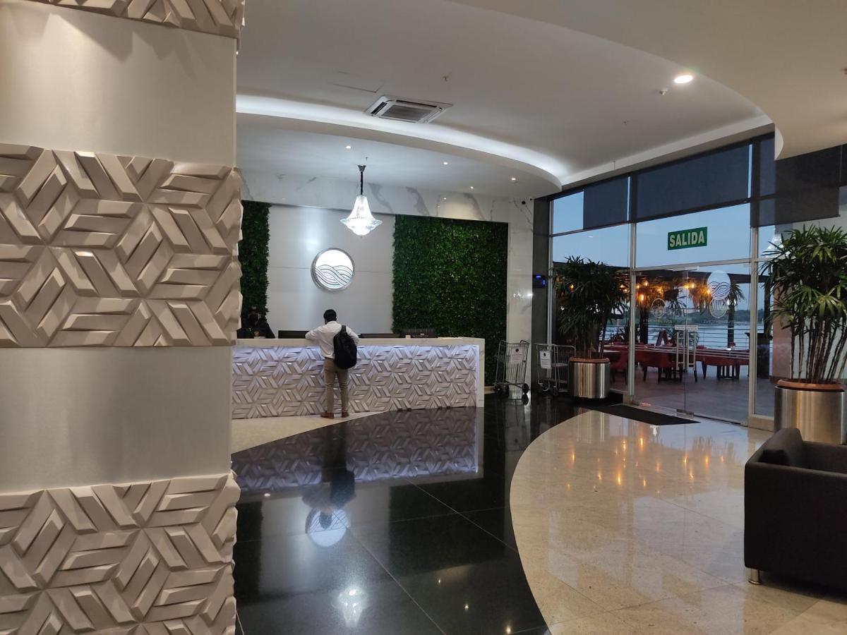 Suite Riverfront Puerto Santa Ana Guayaquil Exterior photo