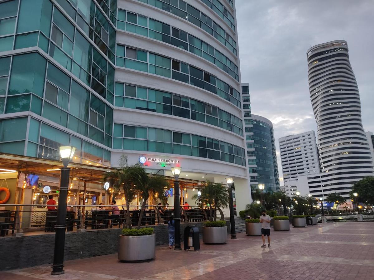 Suite Riverfront Puerto Santa Ana Guayaquil Exterior photo