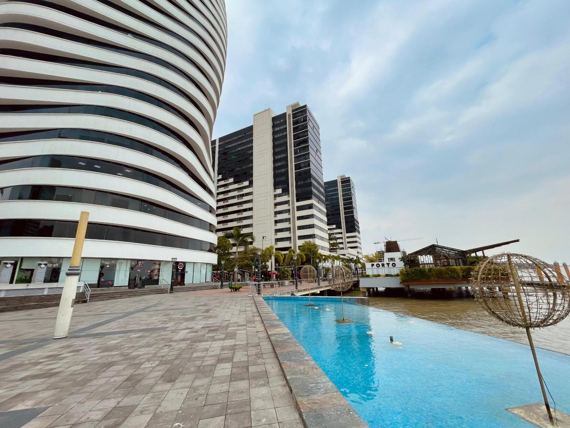 Suite Riverfront Puerto Santa Ana Guayaquil Exterior photo